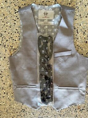 Gray Dress Vest with Patterned Lining and Matching Tie